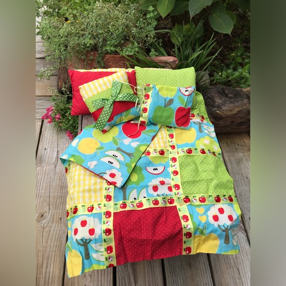 Medium Size Doll Bedding Bed Set Decor Pillows Bedspread Quilt Apple Tree Kitty - Picture 14 of 15
